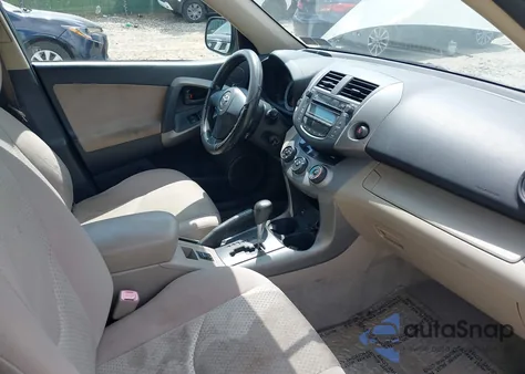 2006 Toyota Rav4 from USA, damaged, VIN JTMBD35V565037074